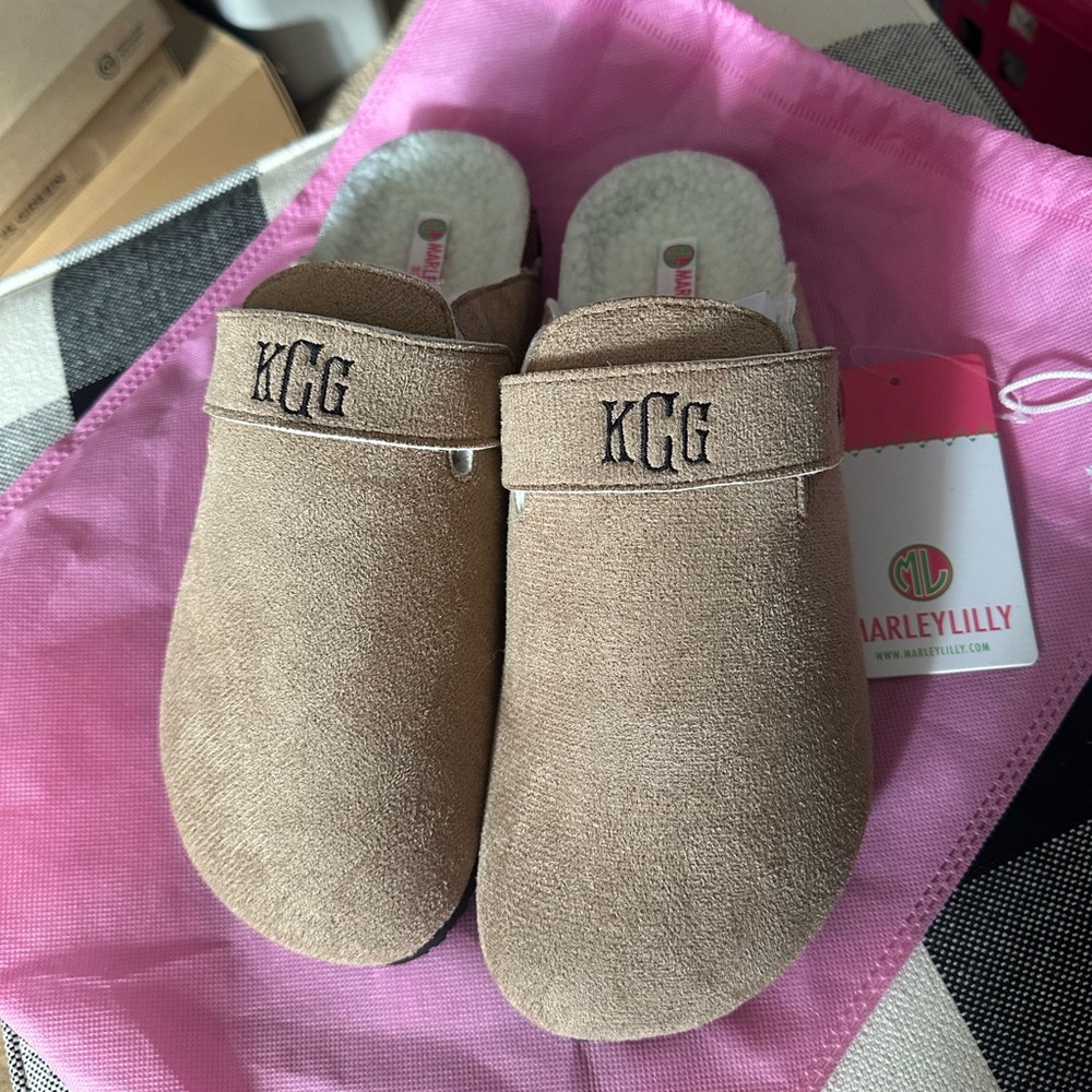 Personalized Clog size 9.5 WMN
